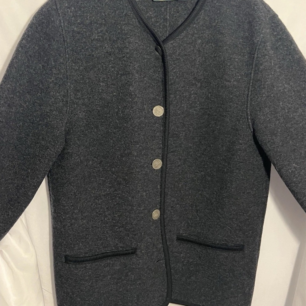 Sigi Scheiber women’s 38 Merino Wool Charcoal Gray Button-Up Jacket